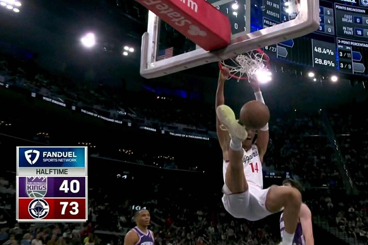 看到快船这个恐怖比分，你想说什么？我想此时此刻最尴尬的就是祖巴茨了，4连胜的快船