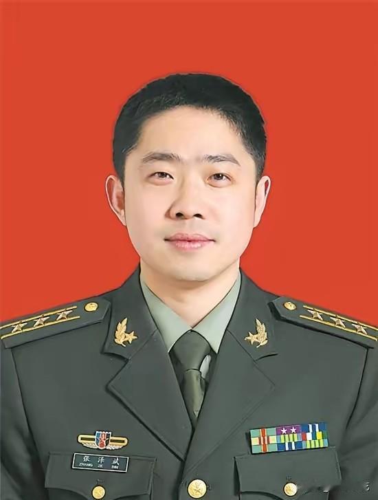 张泽斌，中央军委联合参谋部某局参谋。男，汉族，1983年8月出生，2000年9月