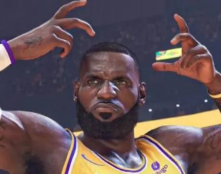 詹姆斯生涯每年2K数据：
2K04：78，联盟48位！
2K05：90，联盟第1