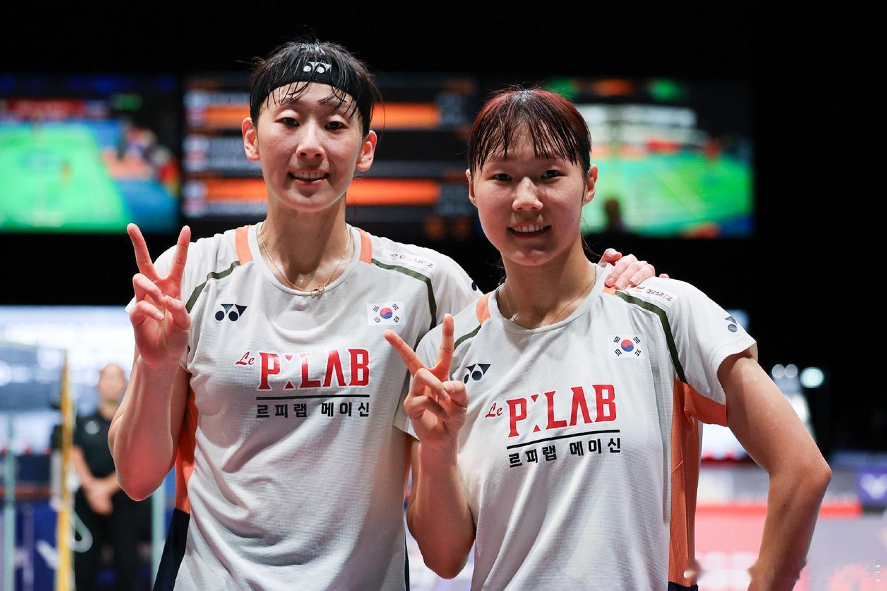 2025丹麦公开赛女双决赛，韩国德比之战落幕，白荷娜/李绍希以2-1（15-21