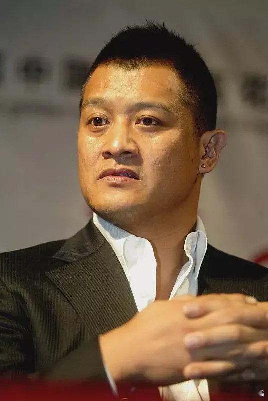 演员寇占文被江阴市法院悬赏 22日中午，江阴市人民法院发布悬赏公告，其中包含演员