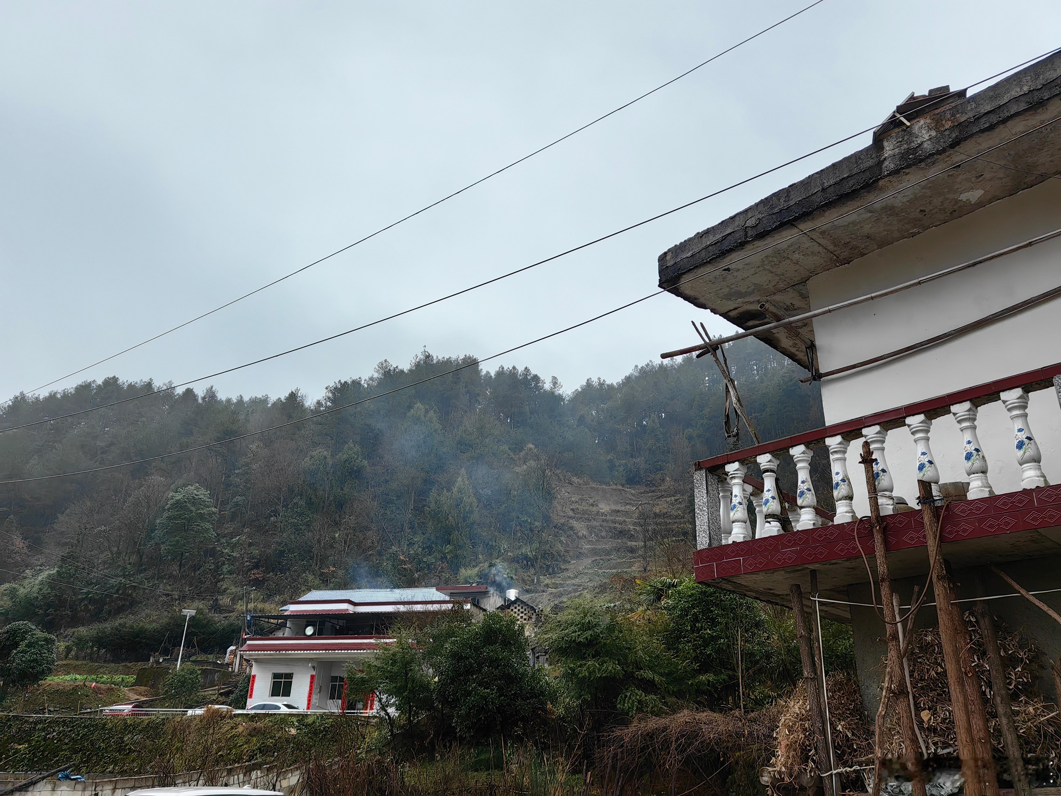 春节假期 我在大山深处，感受大山所给予的最厚实的温暖。 