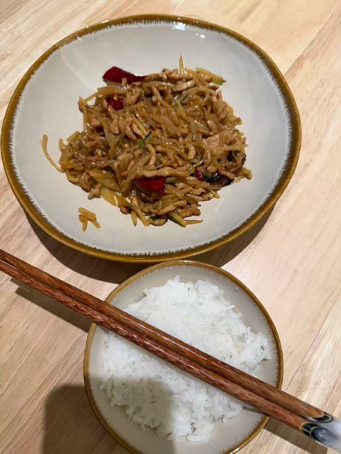 穆祉丞吃这么多不晕碳吗穆祉丞吃完你的吃你的 穆祉丞吃完你的吃你的，穆祉丞吃这么多