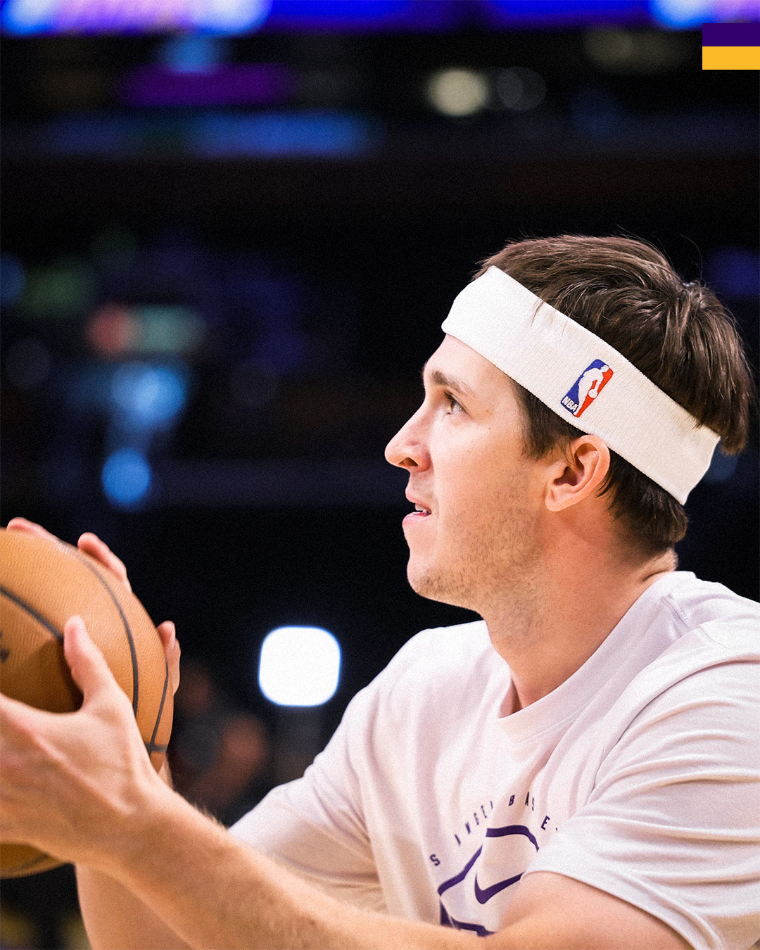 东契奇今日缺席，湖人球员得分指数方面。里夫斯28.5，詹姆斯22.5，艾顿14.