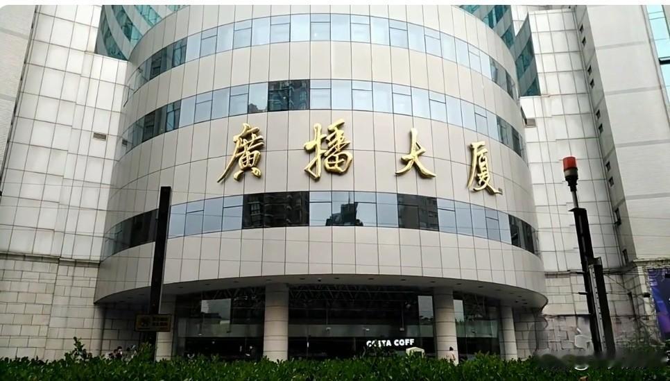 陈璇采访事件已过去将近一个星期，事情一直未平息，舆情也一直在发酵，未见降温之势。