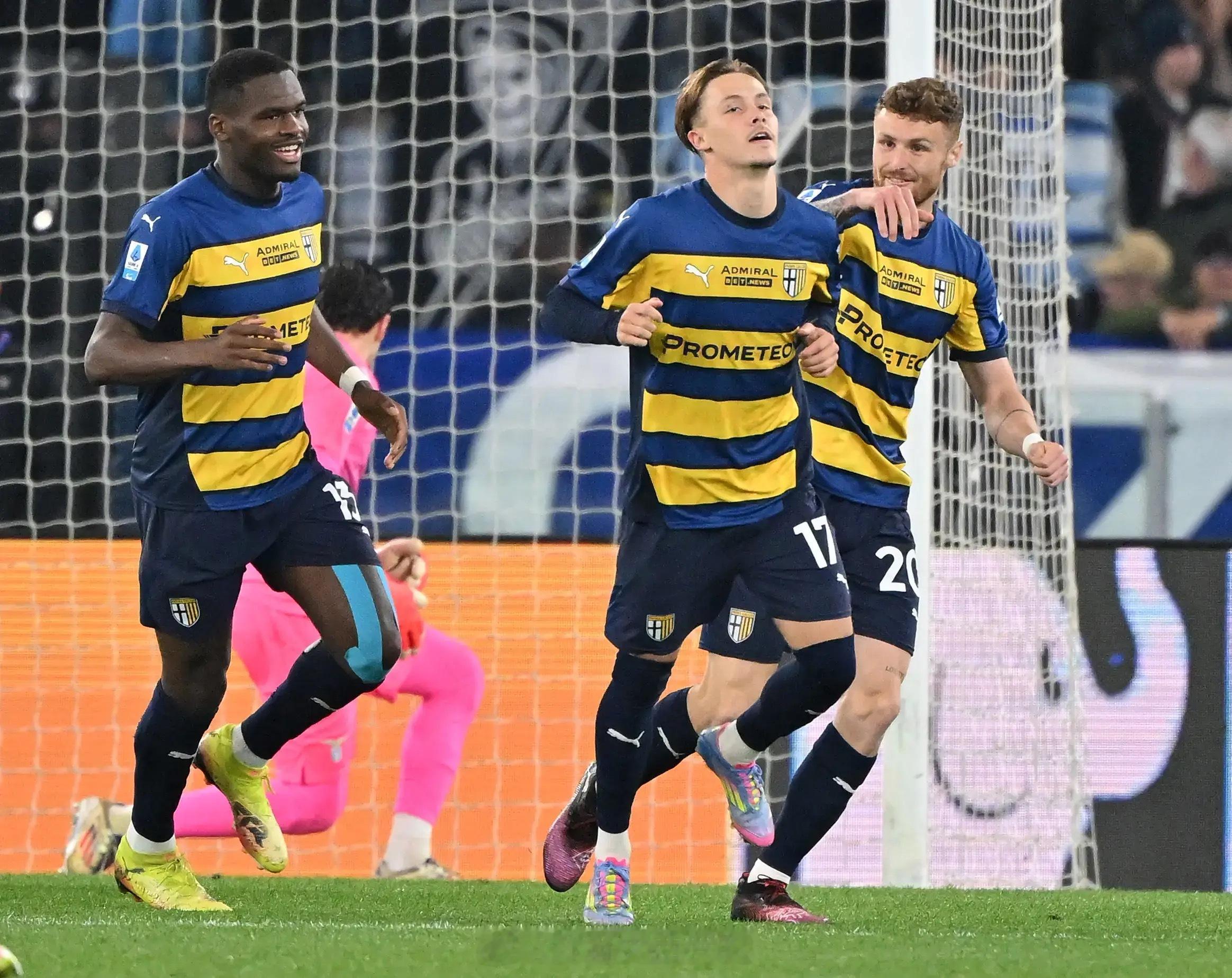 010意甲 帕尔马vs卡利亚里方向：让负笔分推荐：1-1 1-2个人看法：状态上