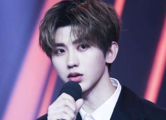 【#央视新闻爱奇艺官博等清空蔡徐坤相关内容# 】7月2日，“央视频下架蔡徐坤所有