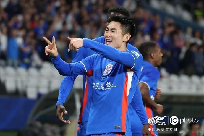 北京时间昨天下午，中国香港足总也公布了9-10月国际比赛日的48人初选名单，中超