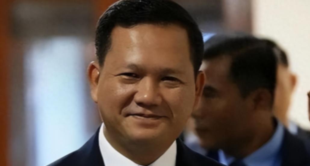 柬埔寨首相洪玛奈宣布了。
洪玛奈对外抛出一揽子对美合作信号：从经贸到军事，从市场