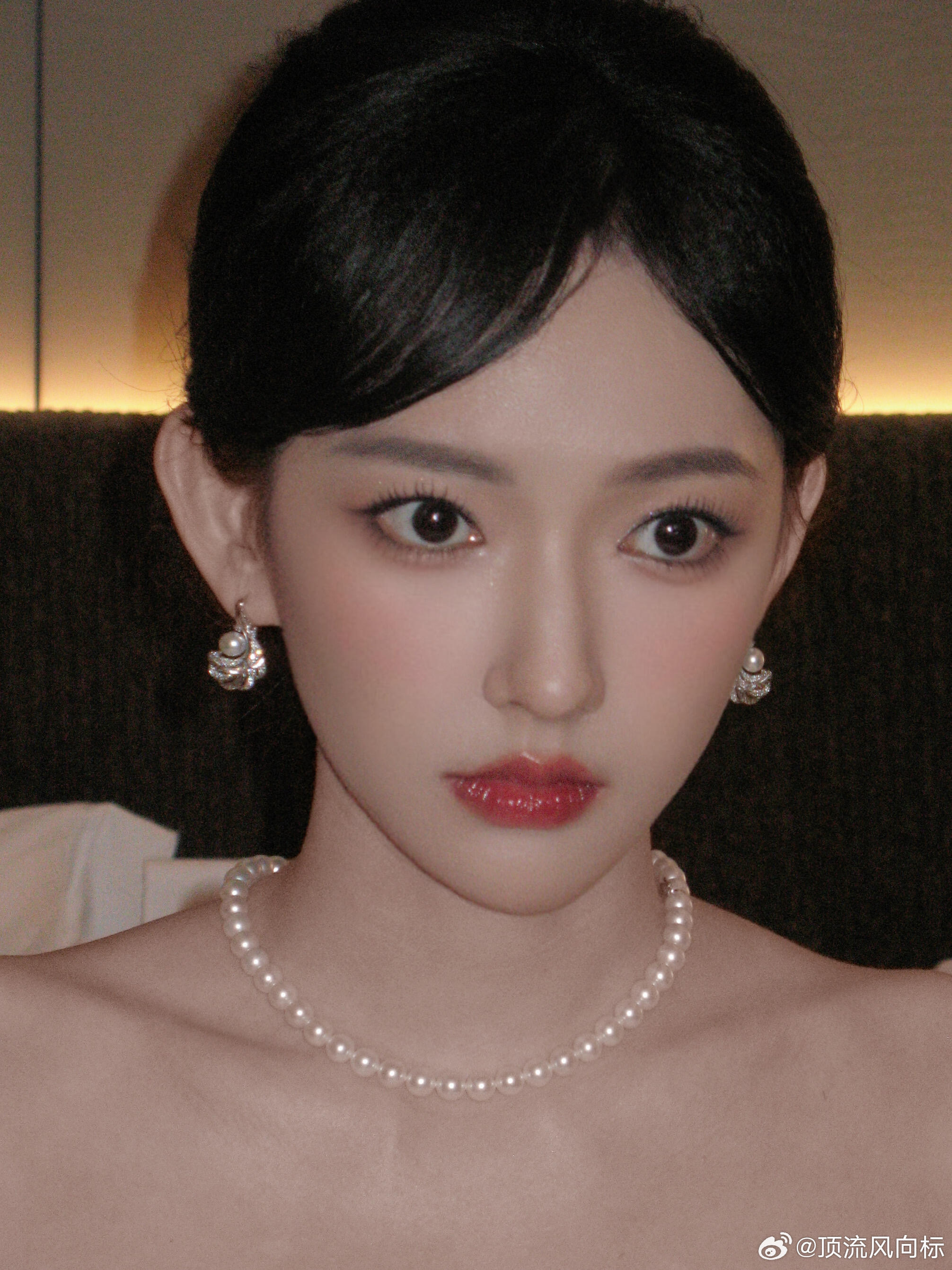 程潇，戴珍珠项链的少女[奶牛猫] ​​​