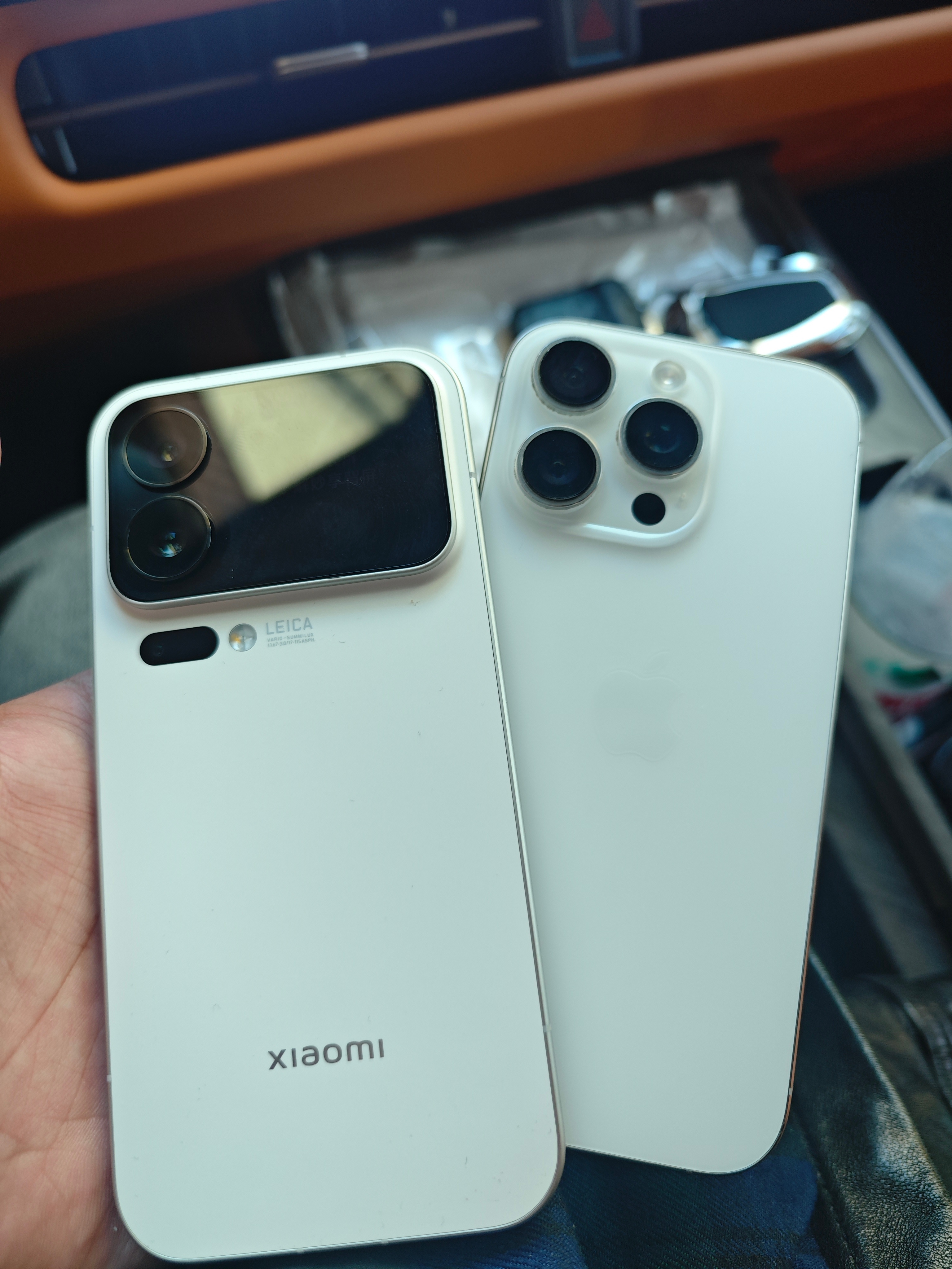 我用的也是17pro[doge]，小米虽然跳过16改叫17但是和我的苹果16又很