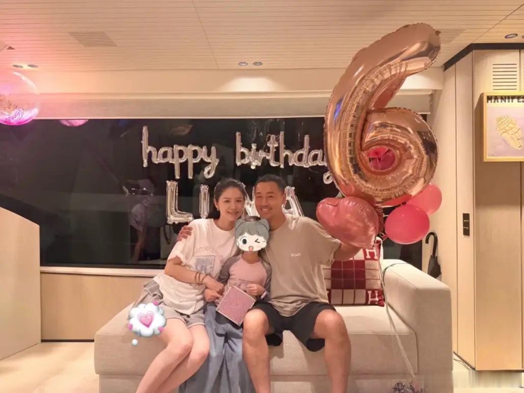 林峯包游艇为女儿庆生，47岁的他黑又瘦，6岁Luna烫头发变洋气！ 