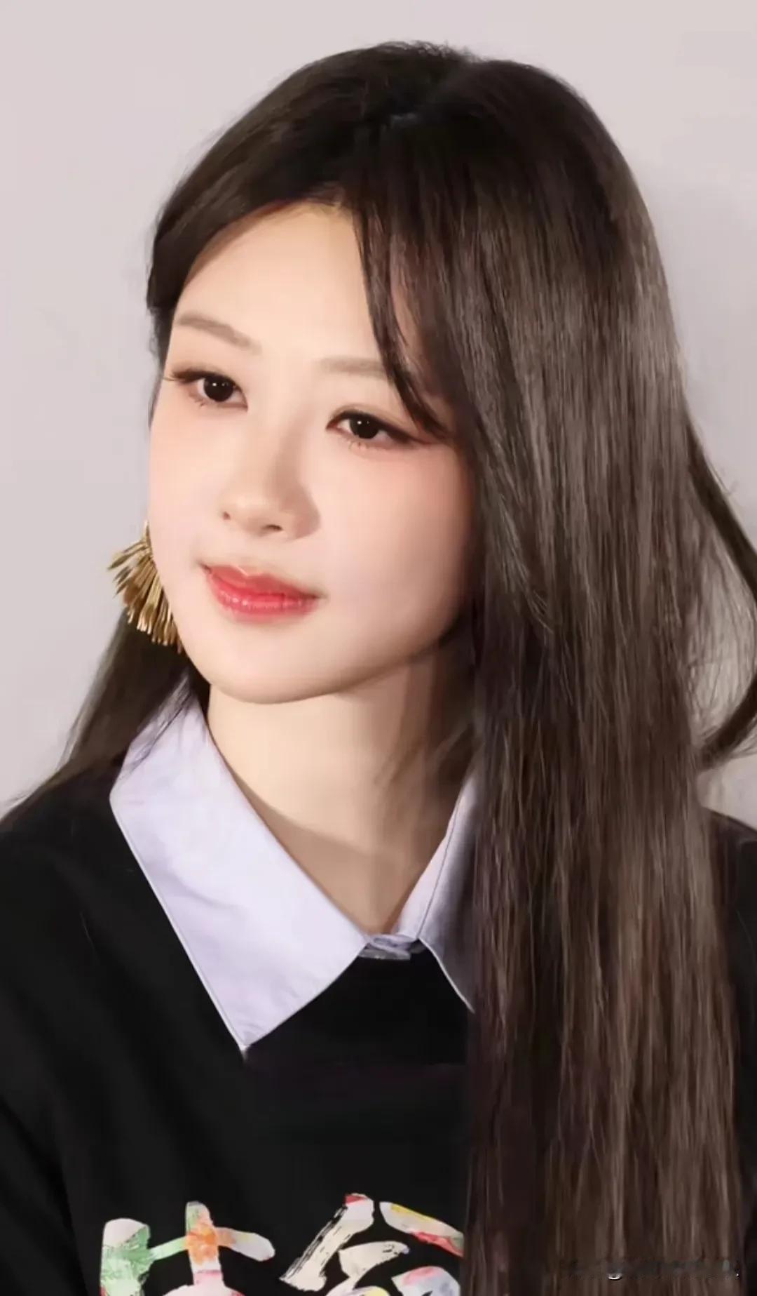 33岁杨紫美回18岁，满脸胶原蛋白头发也很多，看起来气血十足，红气养人是真的。