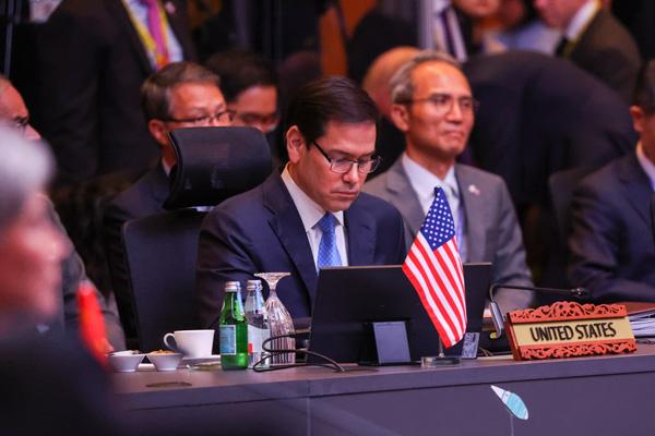 美国国务院大规模裁员，“中国专家”怒骂特朗普

特朗普政府的大规模减员政令这个月