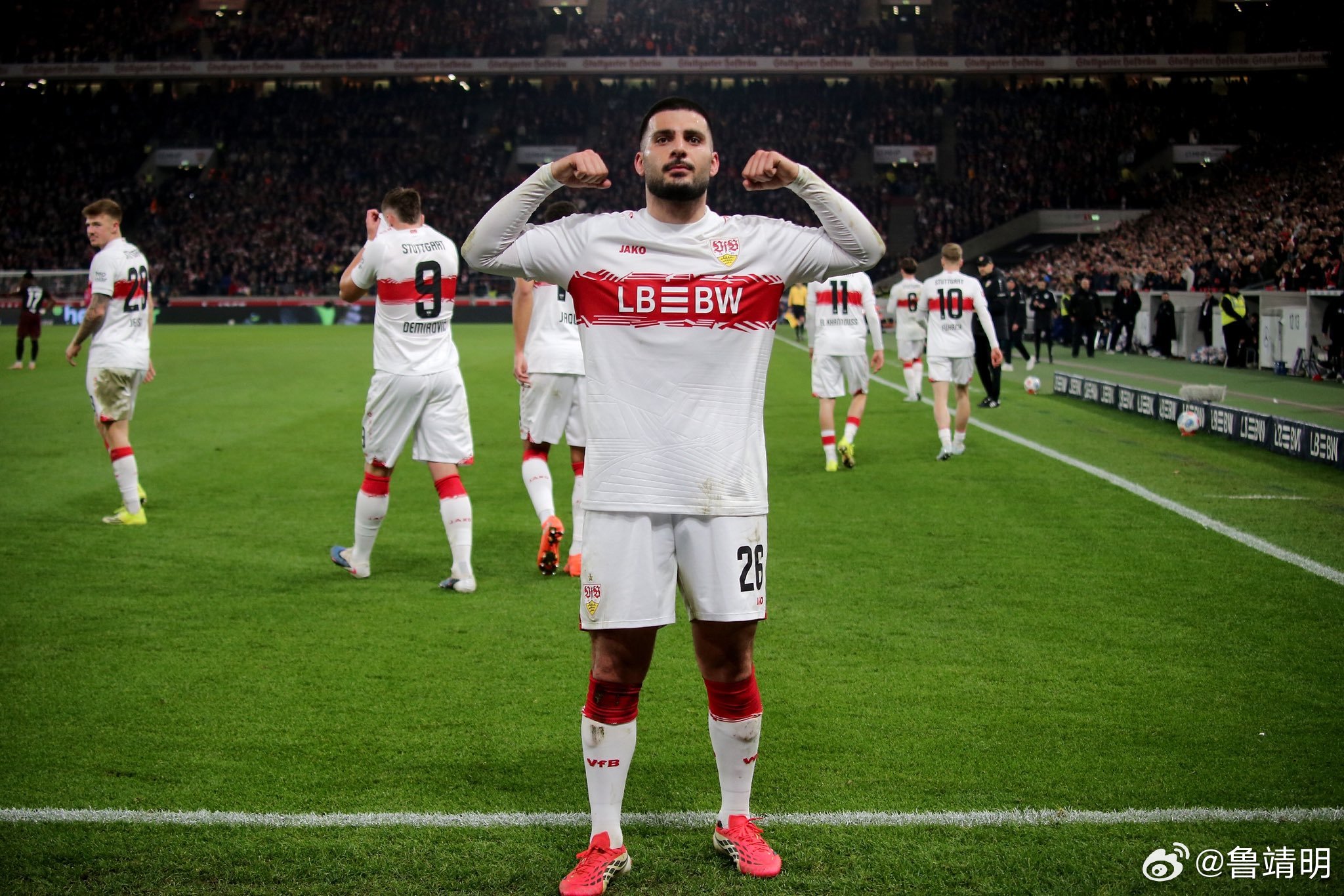 【好状态】翁达夫今天凌晨面对莱比锡的联赛打进制胜球。本赛季在斯图加特队已贡献16