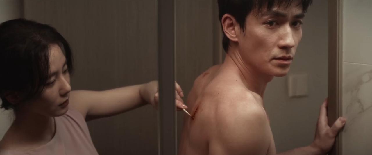 《惊蛰无声》的视觉盛宴
     从《红高梁》、《英雄》、《满城尽带黄金甲》、《