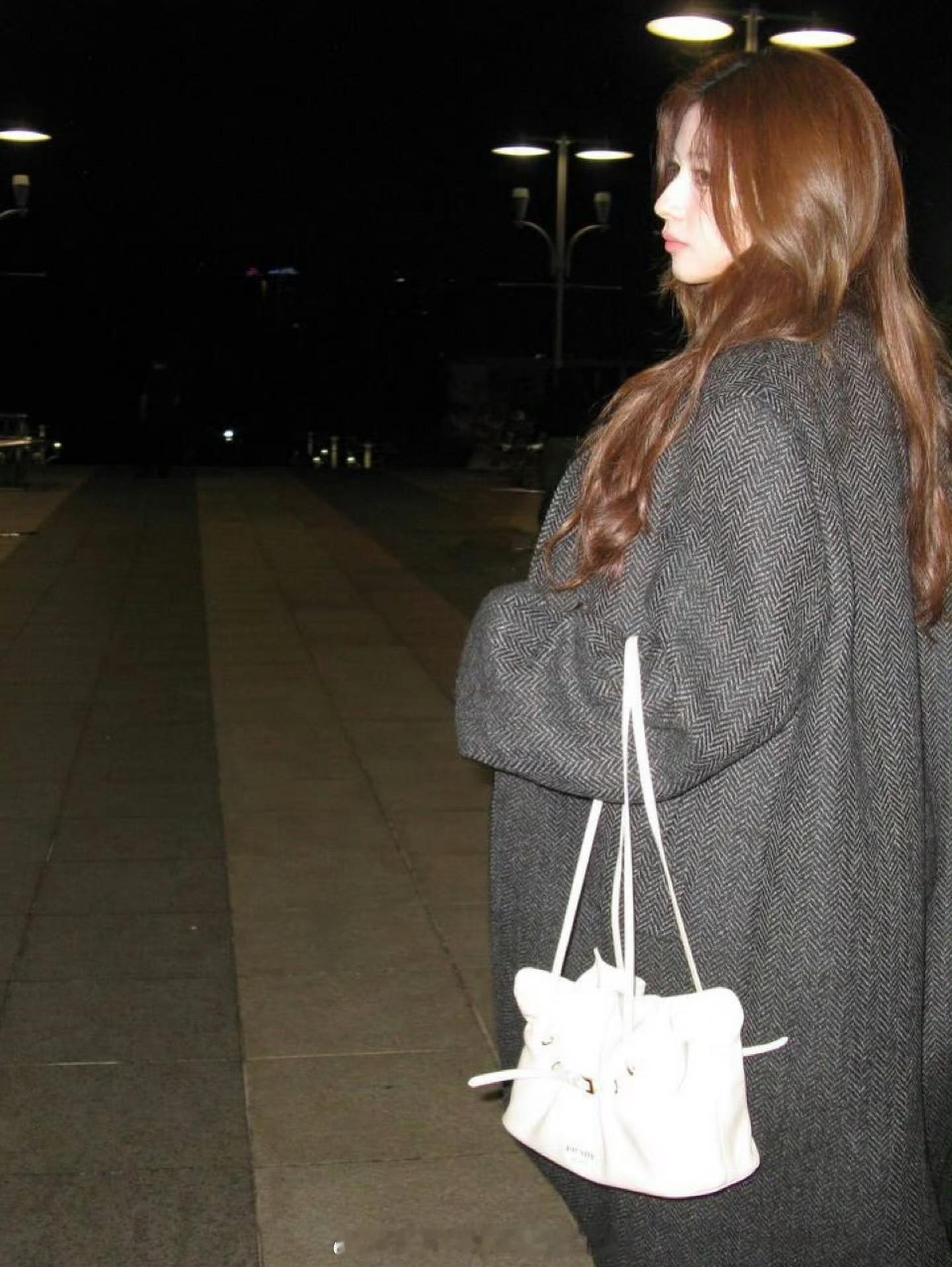 秋日SANA 🍂 ​​​