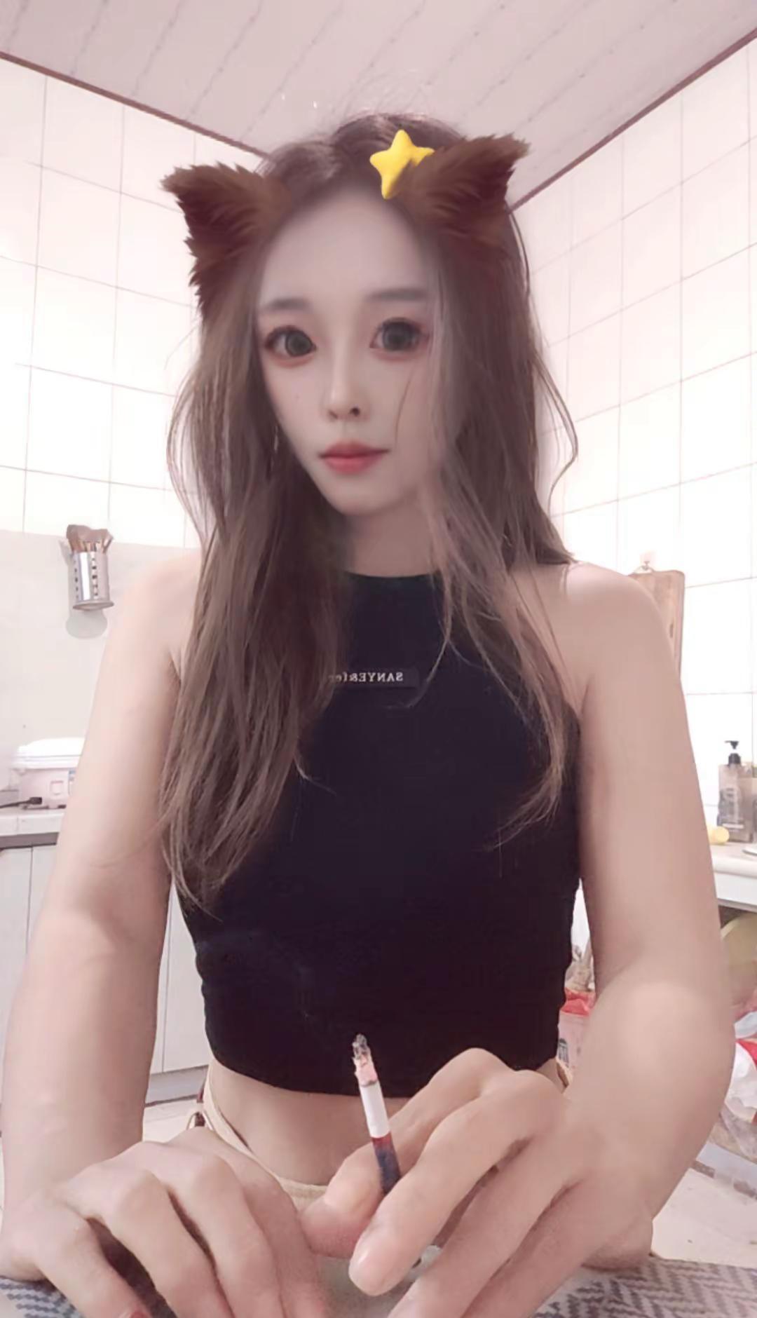 小蛮腰马甲线 带我回家 我的魅力不止一面 偶尔卖个萌