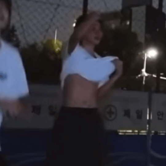 前田陆也不怕把泥挠出来 ​​​