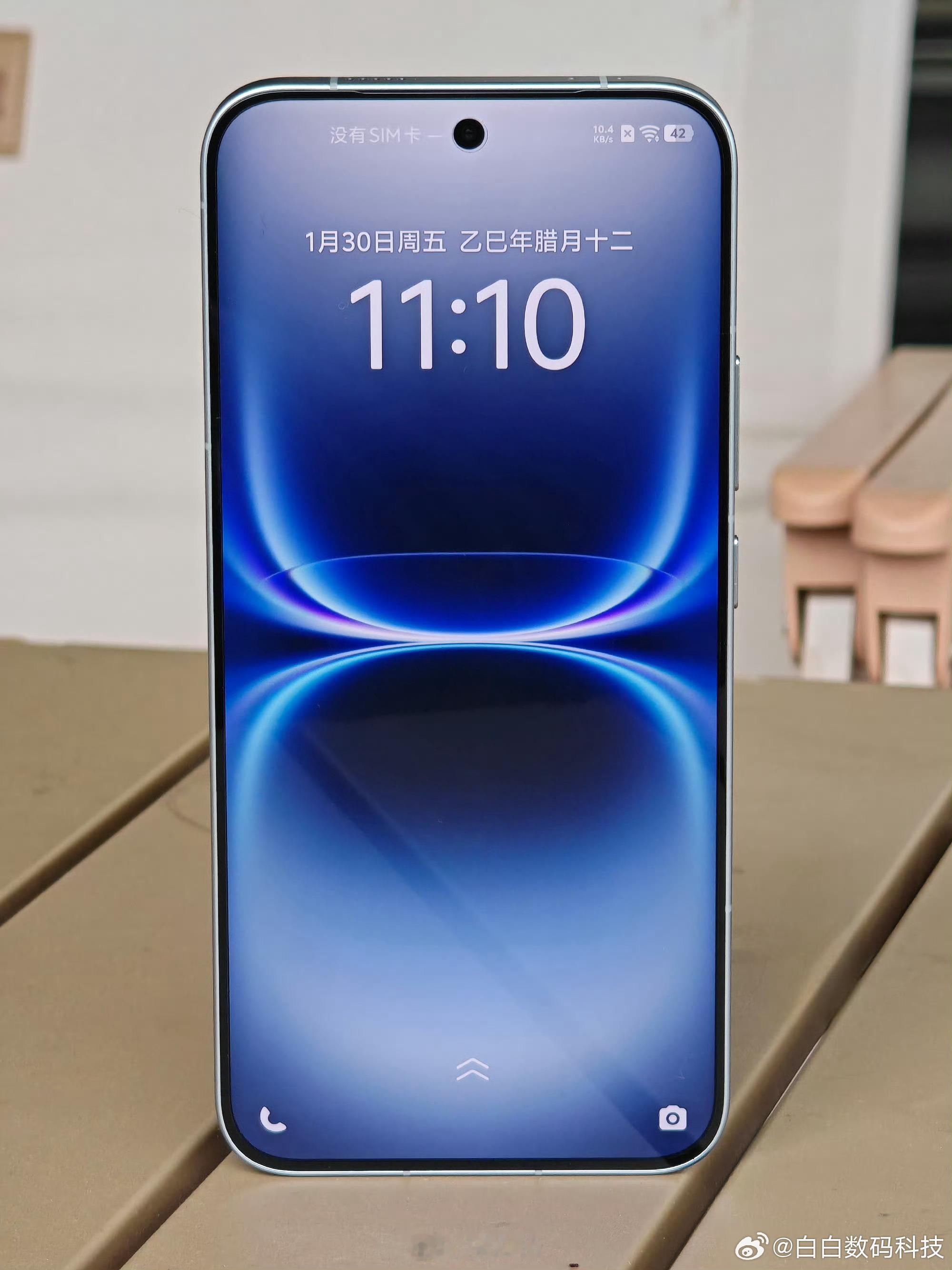 iQOO 15 Ultra 这外观，满分 10 分的话大家能打几分？ 