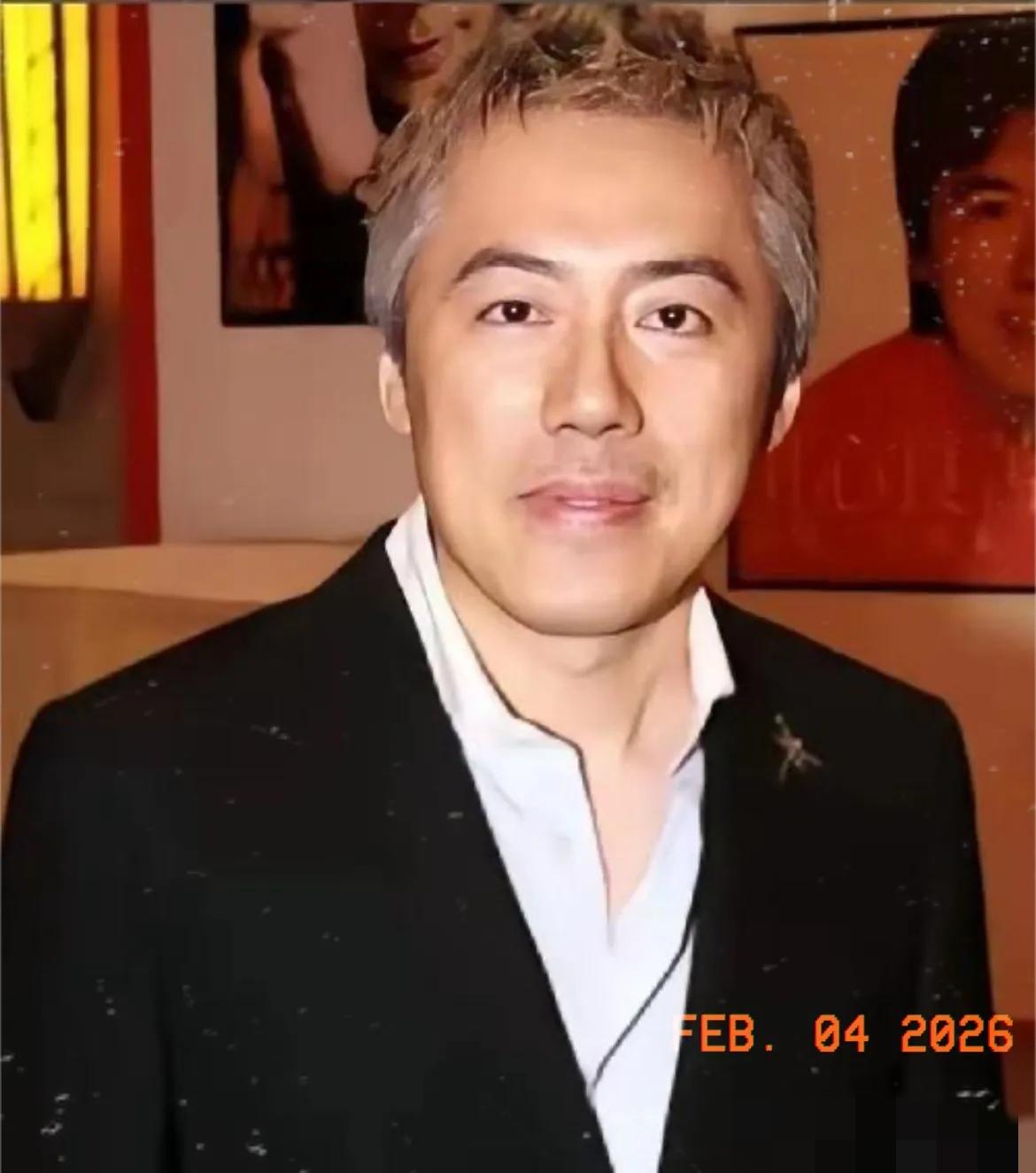 袁惟仁走了，
但有一件事大家可能不知道，
那就是在袁惟仁生病期间，张宇整整为他“