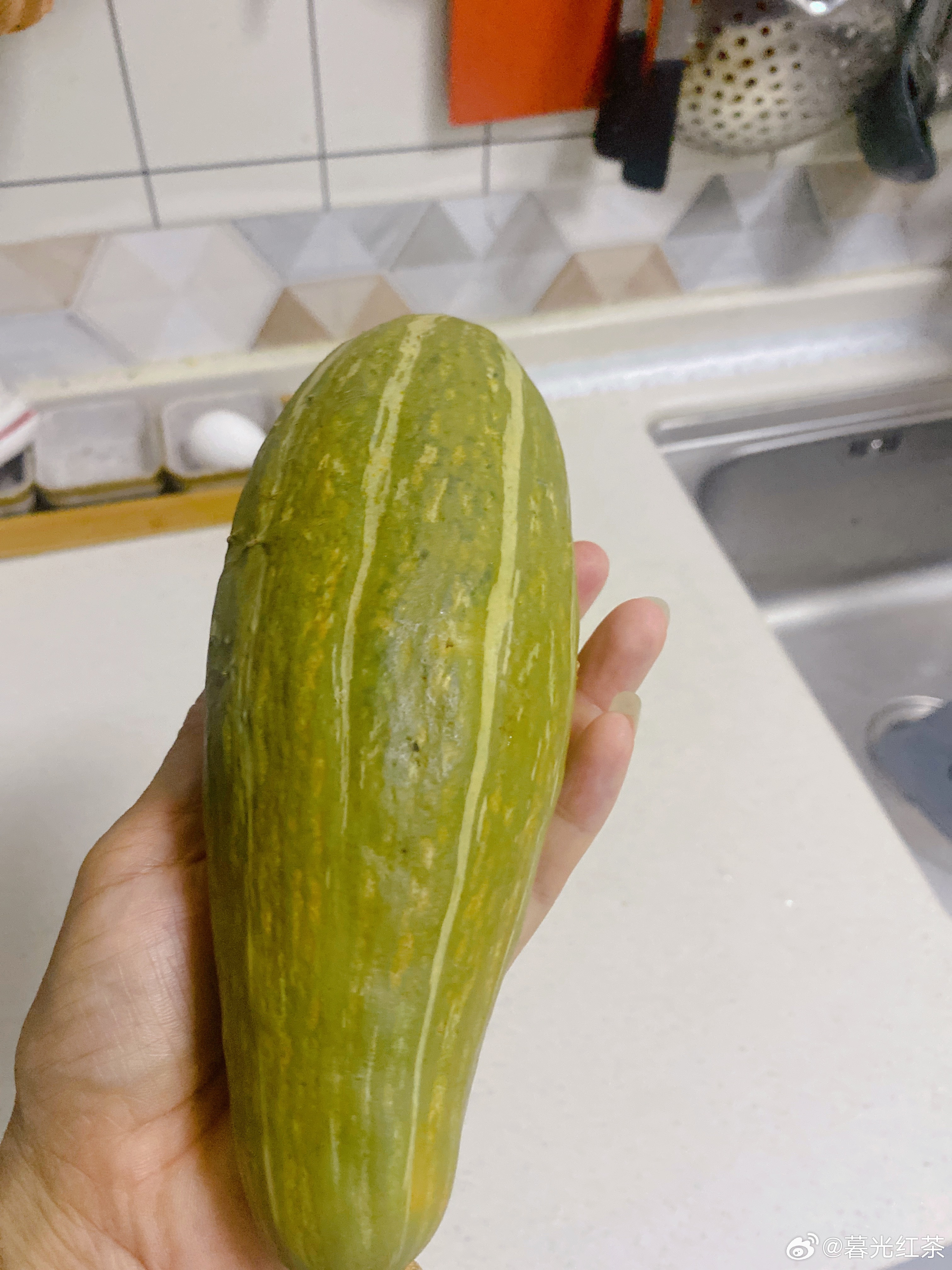 晚上娘仨儿的减脂餐第一次尝试新疆的长南瓜，好好吃平常不喜欢南瓜的大宝也赞不绝口。
