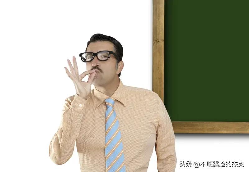 教育反思录（950）
老师过了50岁
别再争了
也别再抢了
因为
身体吃不消了