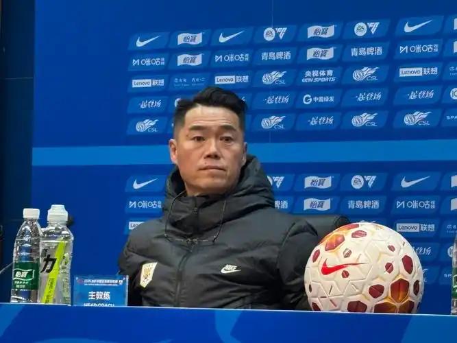 明天泰山队对国安这场焦点战，赛前还给张弛办退役仪式，这安排真的太有心了！光听听就