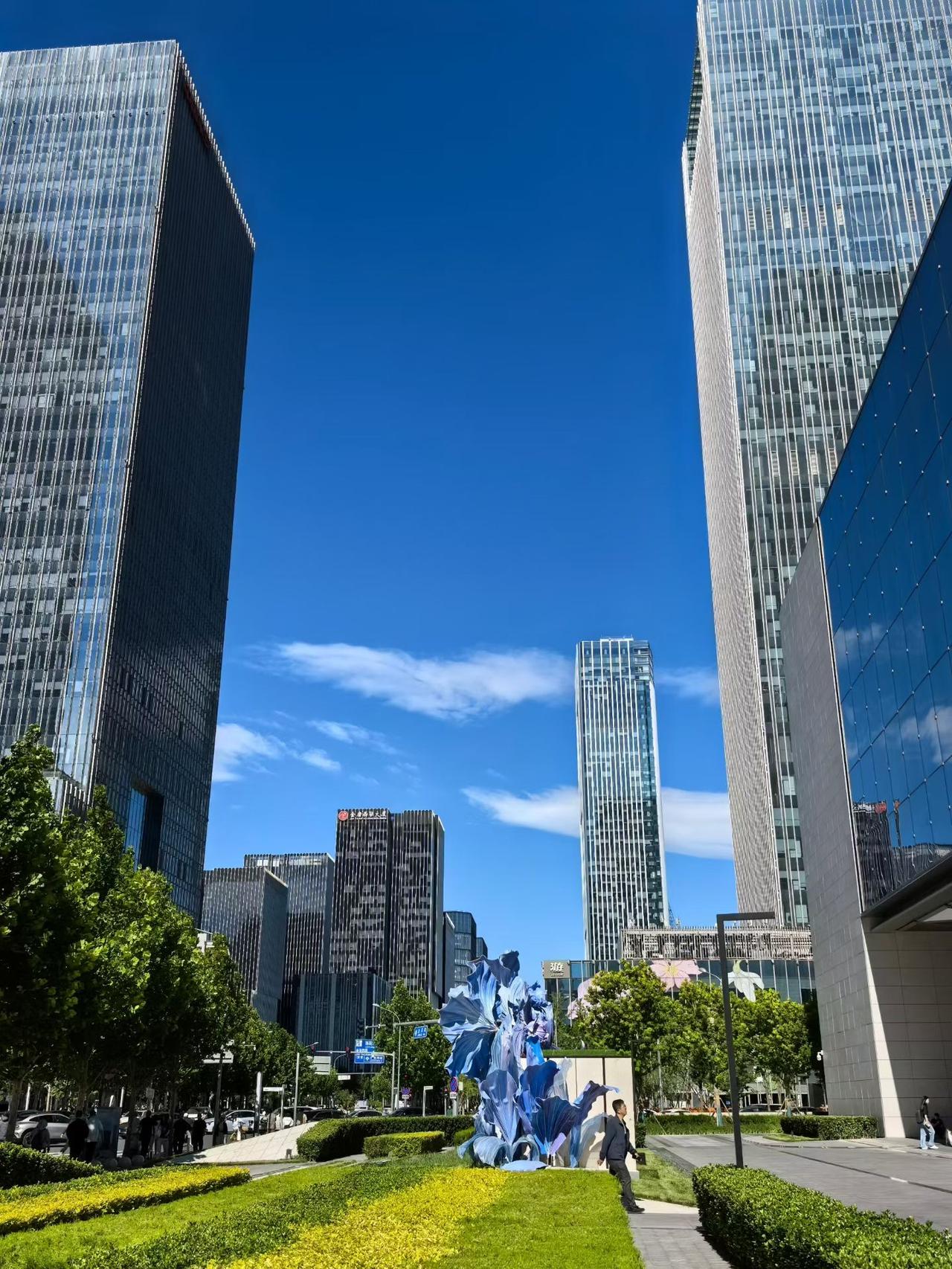 今天的北京好看的有点不真实！
早安 北京治愈系美景