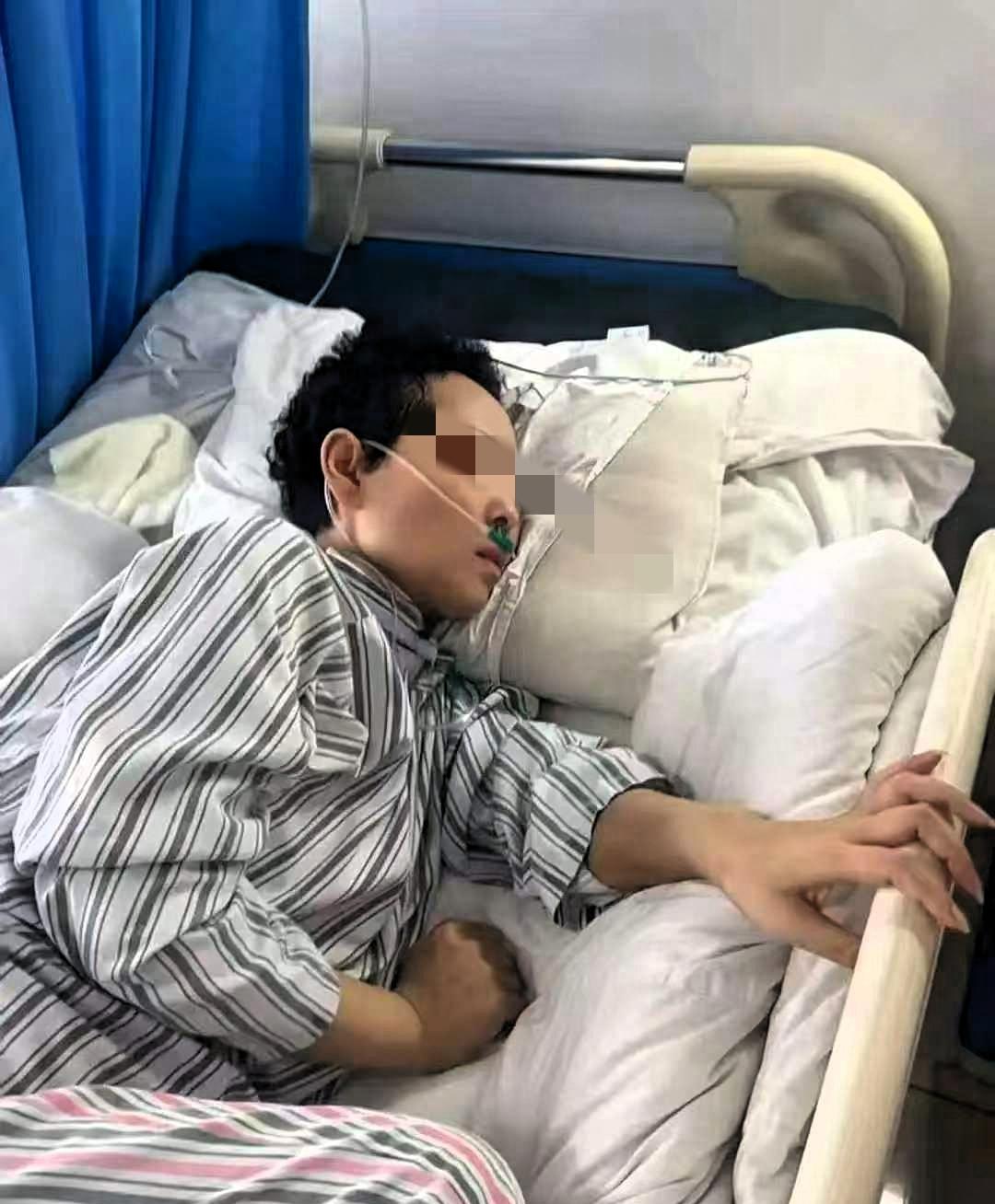 全网泪崩！高考结束父亲才敢说：你妈妈11天前就走了

6月9日高考全部结束，考场
