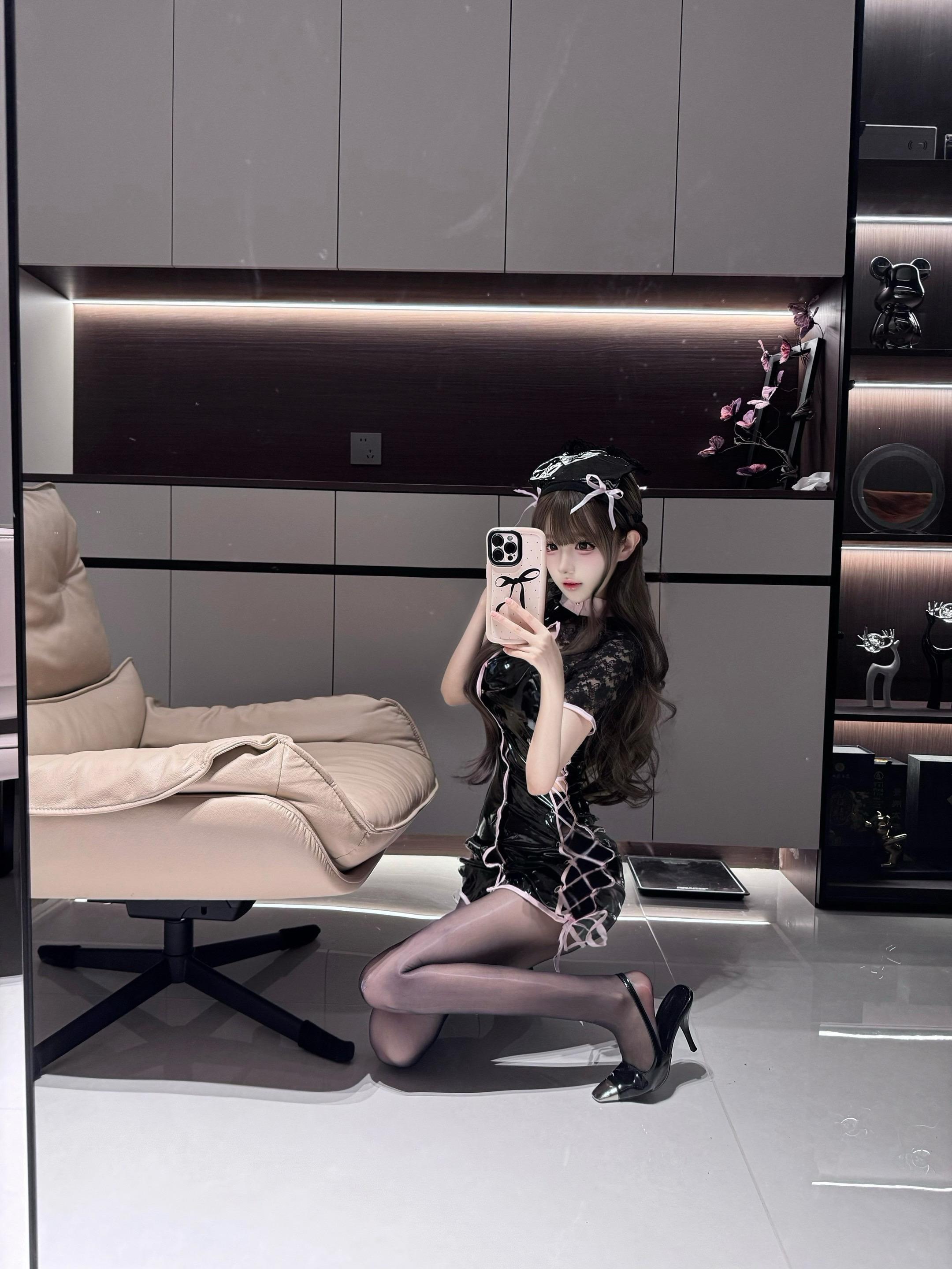 别给她发消息了呗 我也识字 给我发点