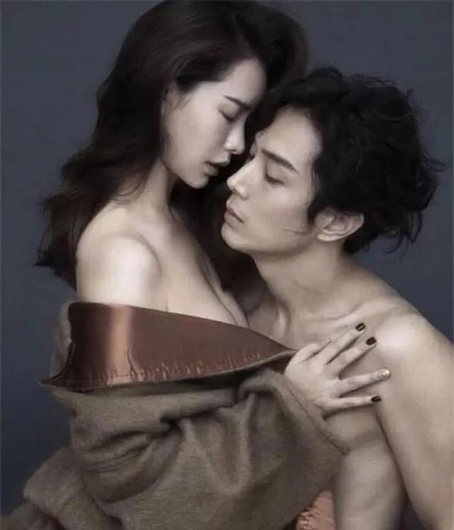 2015年，戚薇在坐月子，韩国老公就一个人去给女儿办证，老公给女儿取的名字十分奇