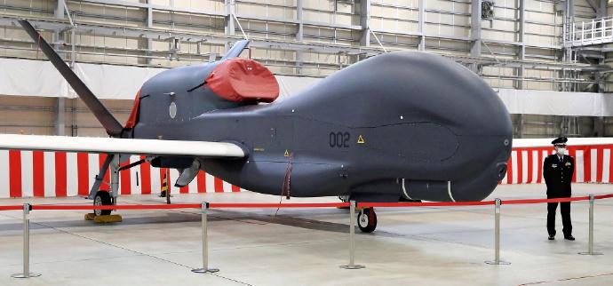 据媒体报道，日前日本航空自卫队一架 RQ-4B “全球鹰” 侦察无人机，在日本海