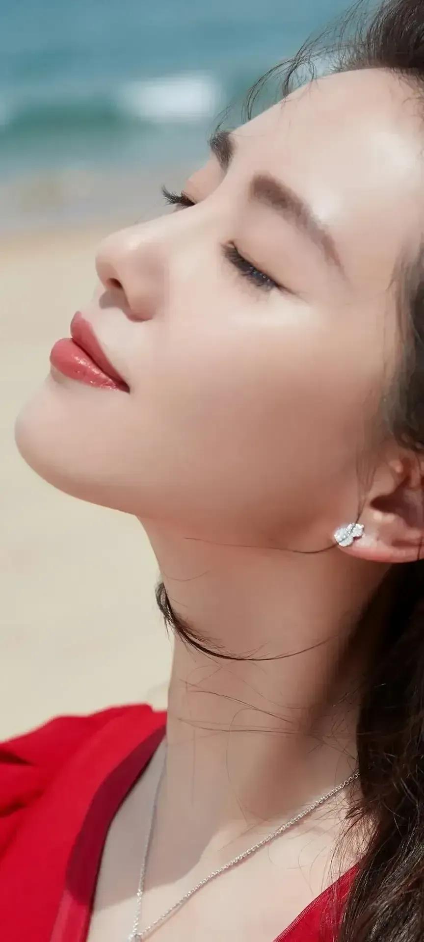 天鹅颈——刘诗诗