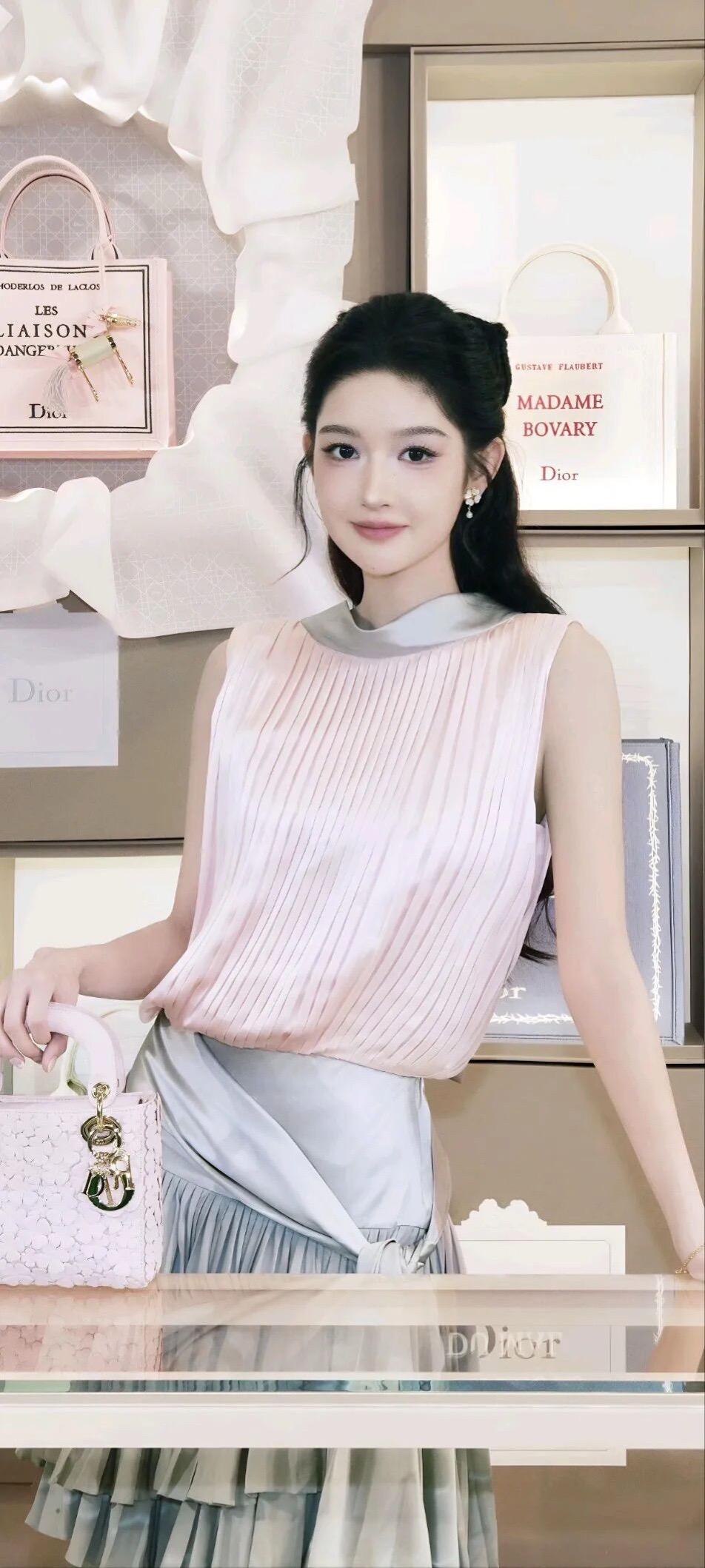 王玉雯 优雅气质