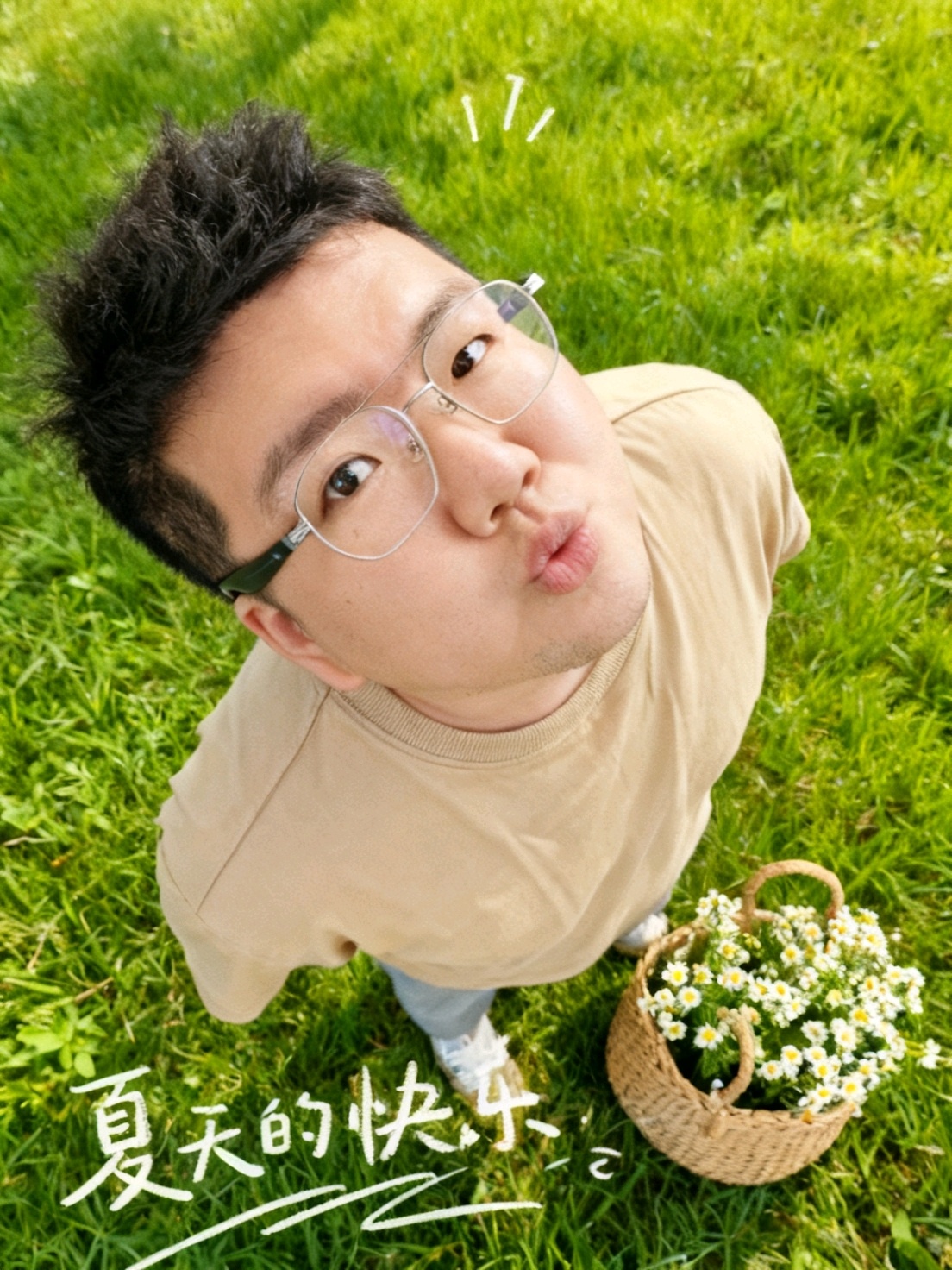 今日大暑！1️⃣候腐草为萤 ：枯草腐叶上萤火虫飞舞古人认为萤是腐草所化2️⃣候土