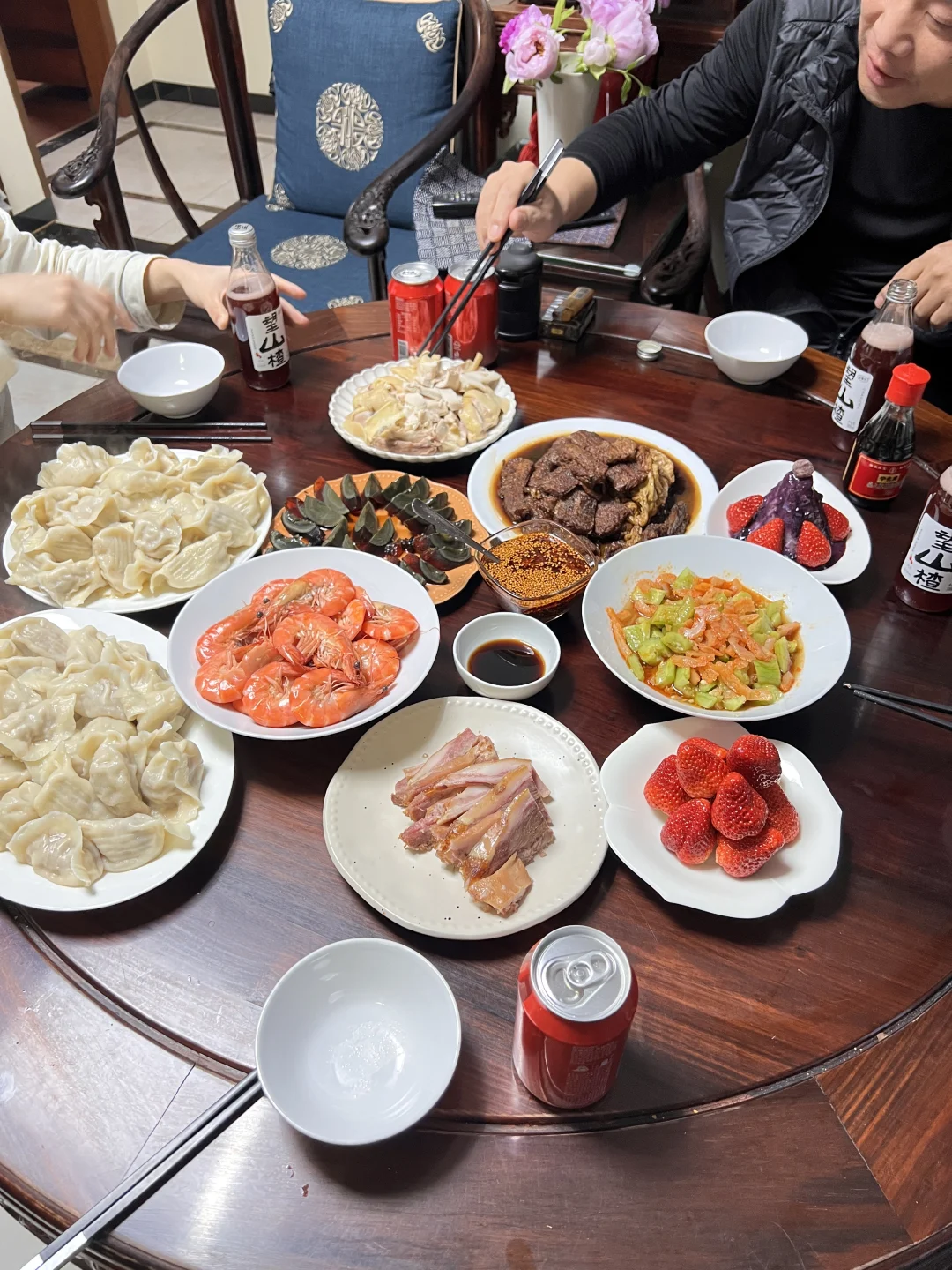 团团圆圆团圆饭马年大吉