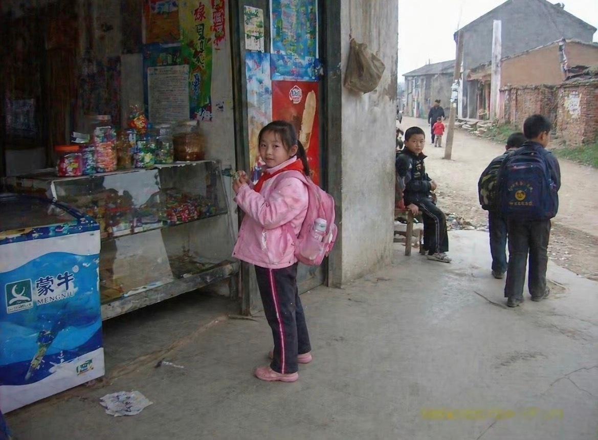 我说真的如果不仔细看的话 我都不知道这些都是ai.. 