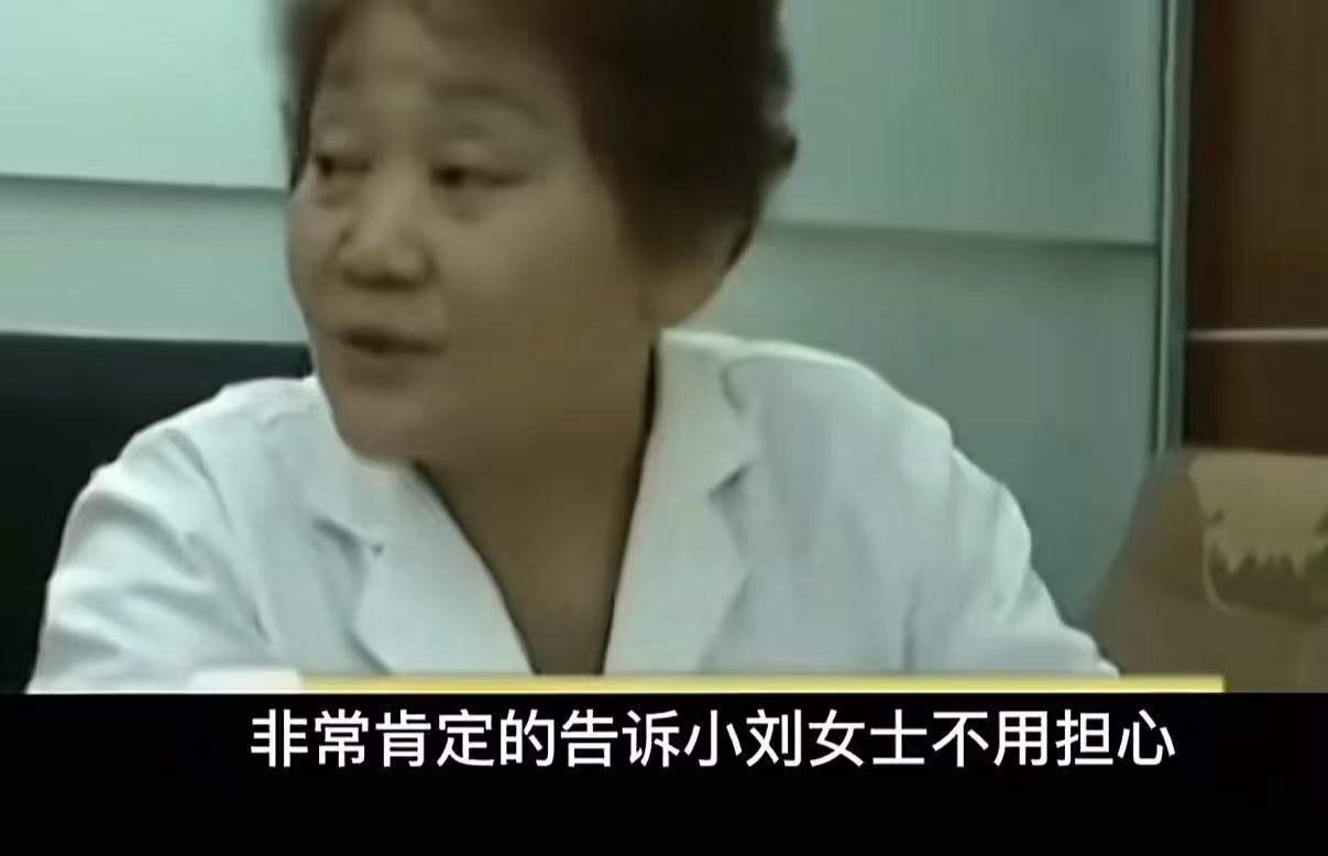 在这个充满压力和比较的时代，许多女孩都曾在镜子前徘徊，渴望变得更加完美。她们渴望