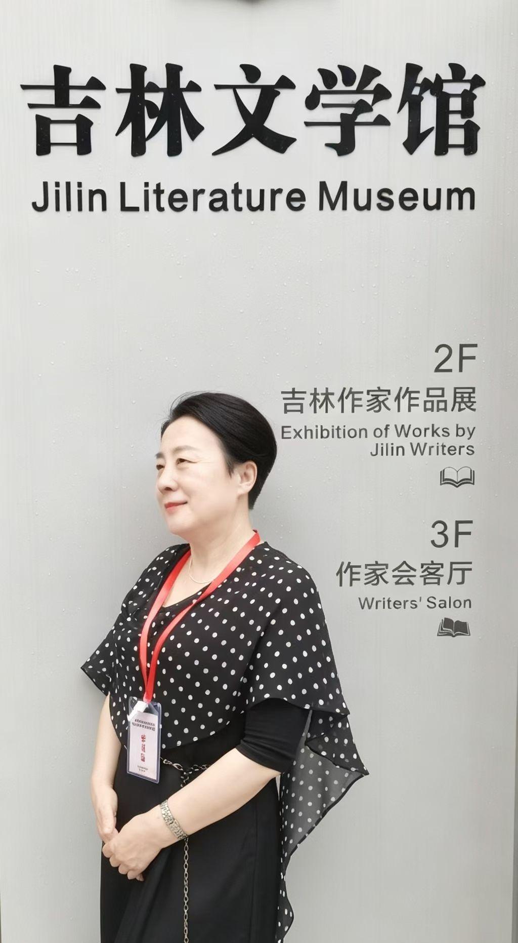 繁华之后，是落寞，更是激励。

这两天，参加省作协的活动，加上和素老三在一起，情