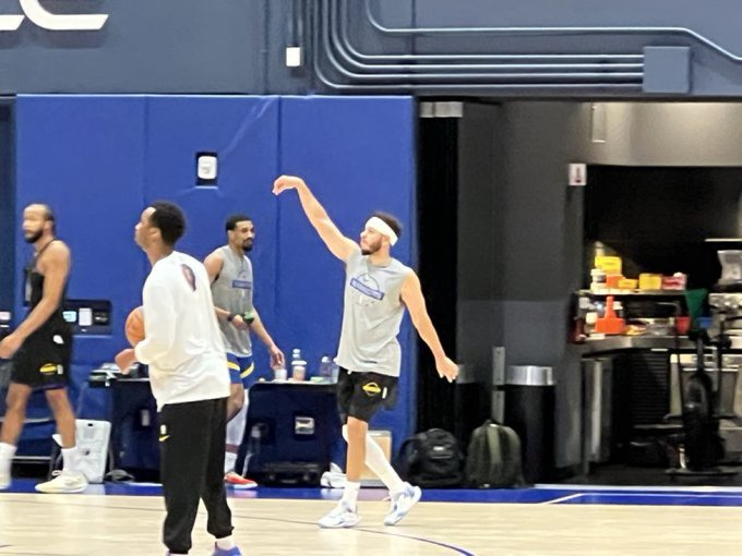 金州勇士 梅尔顿复出在即，他表示：我可以在防守端为库里分担压力，让他身边再多一位