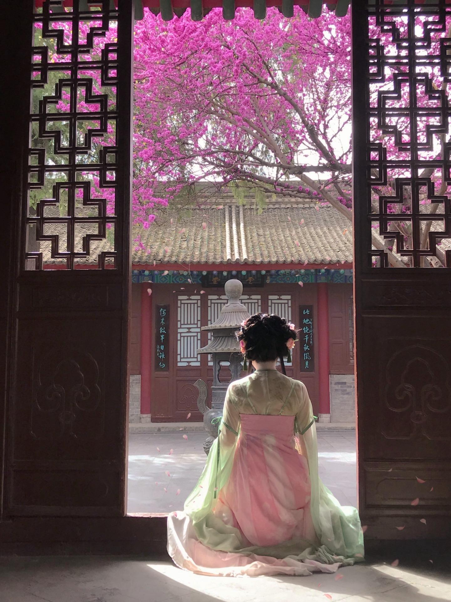 “不巧我在等你…”