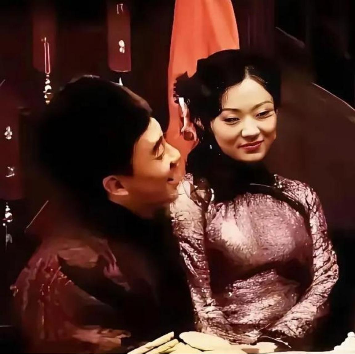 古代小妾除了满足丈夫的生理需求和生孩子以外，还有另一个变态的作用，是后来有人无意