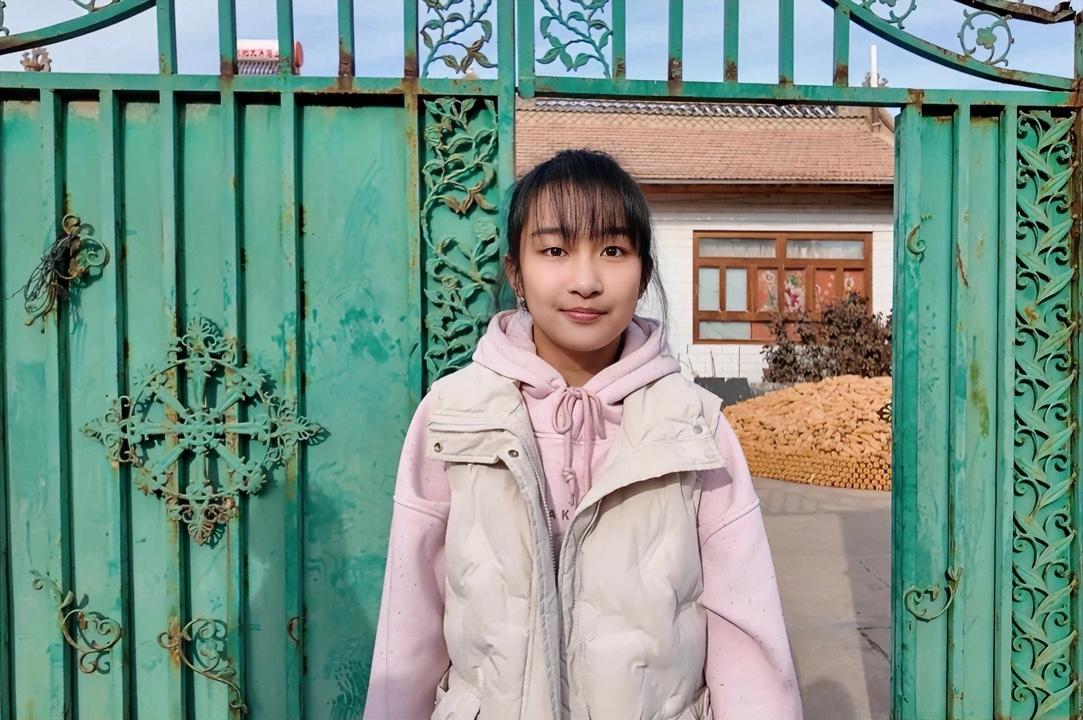 点赞少年英雄！李佳婷破冰救人获评见义勇为

12月18日，同心县公安局公示确认，