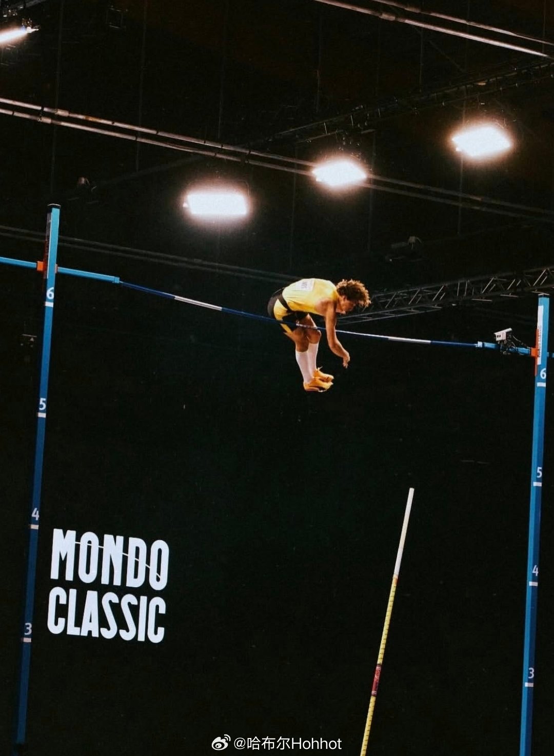 2026年托伦室内田径世锦赛 一觉起来世界纪录不会又刷新了吧卡拉里斯能跟杜普兰蒂