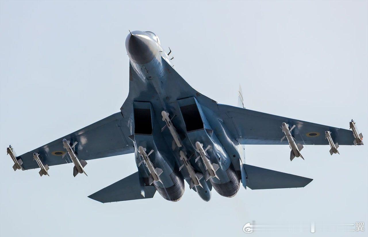 重型战斗机的挂载能力，乌克兰苏-27挂载4xR-73、2xR-27ET、4xR-