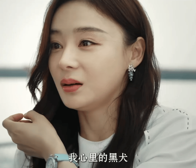 被嫌弃的味道成了一生的刺 小时候的味道像根刺，扎在心上拔不出来。所以她拼命往上爬