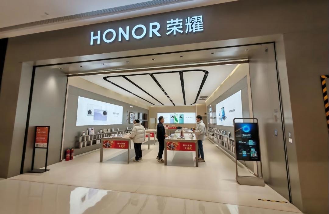 3000-3999元手机性价比封神！荣耀三款霸榜

春节前3000-3999元手