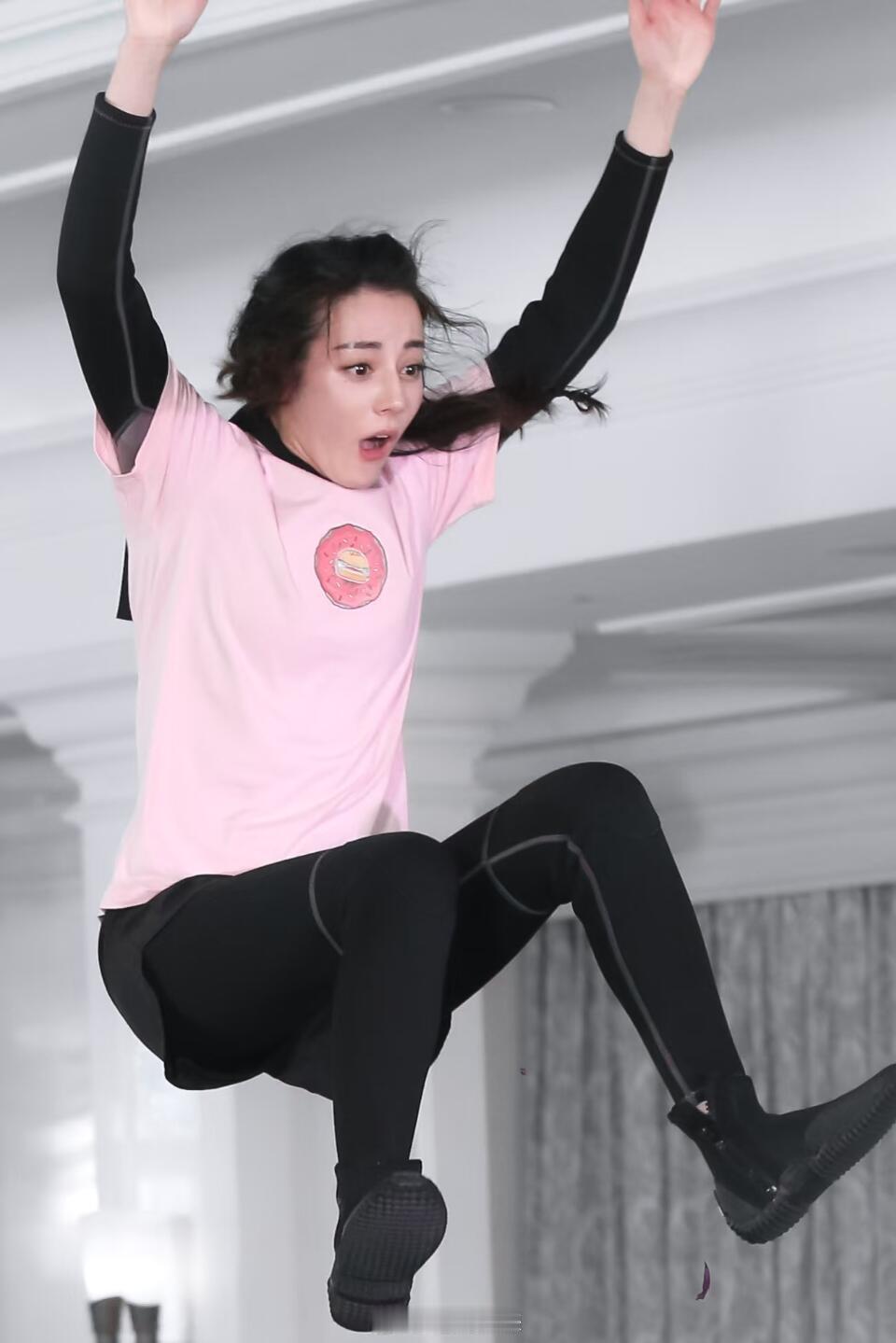 迪丽热巴世界级萌物 这谁看了不迷糊啊 