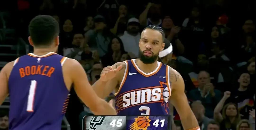 狄龙刚帮太阳啃下马刺，转头就把枪口对准火箭。
4月3日赛后他直接喊话：阿门、奥科